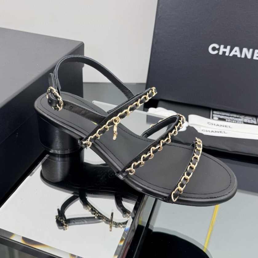 《洗練された上品な高級感溢れる♪》25S限定★CHANEL サンダル