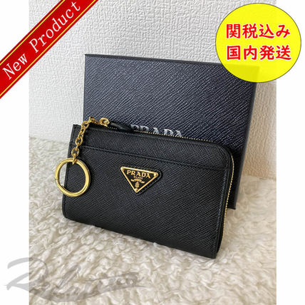 ☆国内発送☆【PRADA】サフィアーノ トライアングル キーケース