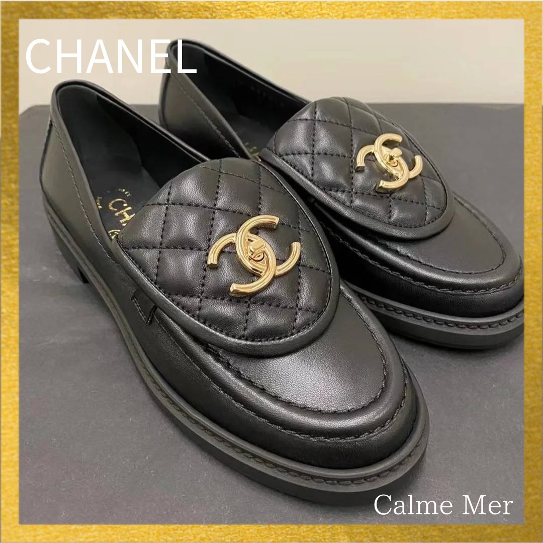 【CHANEL】おしゃれデザイン！ ☆ ローファー ☆