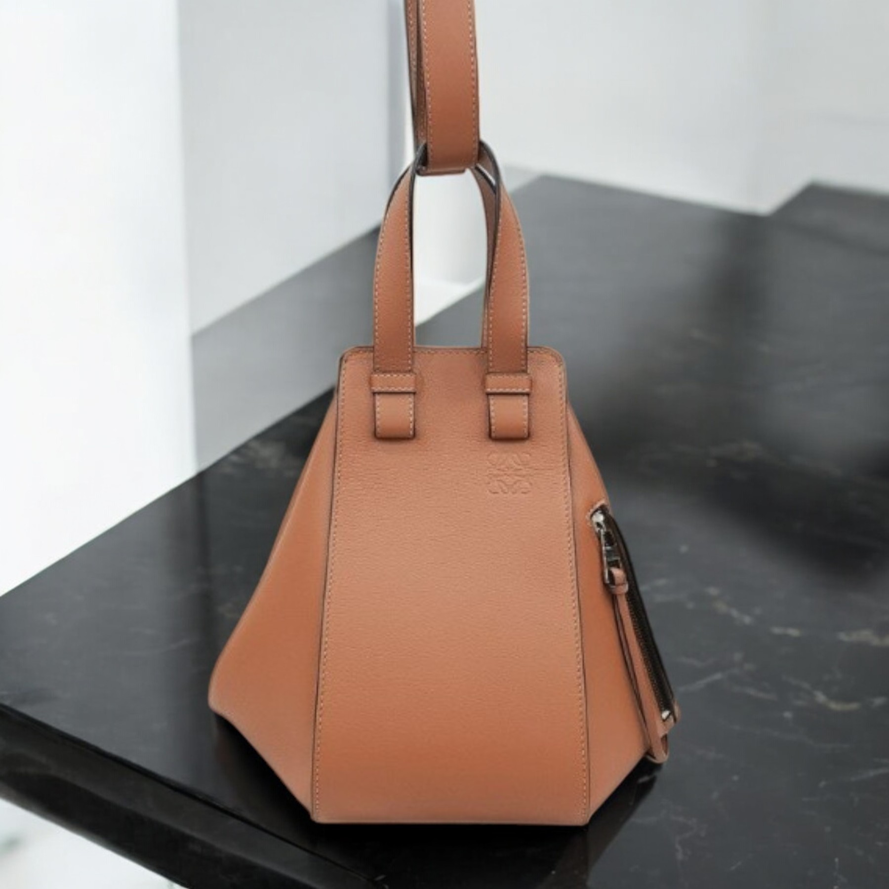 《LOEWE》スモール ハンモックバッグ クラシック 中古
