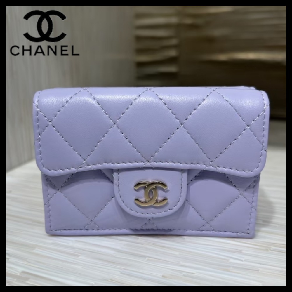 【デザイン性も実用性も抜群♪】CHANEL 折りたたみ財布