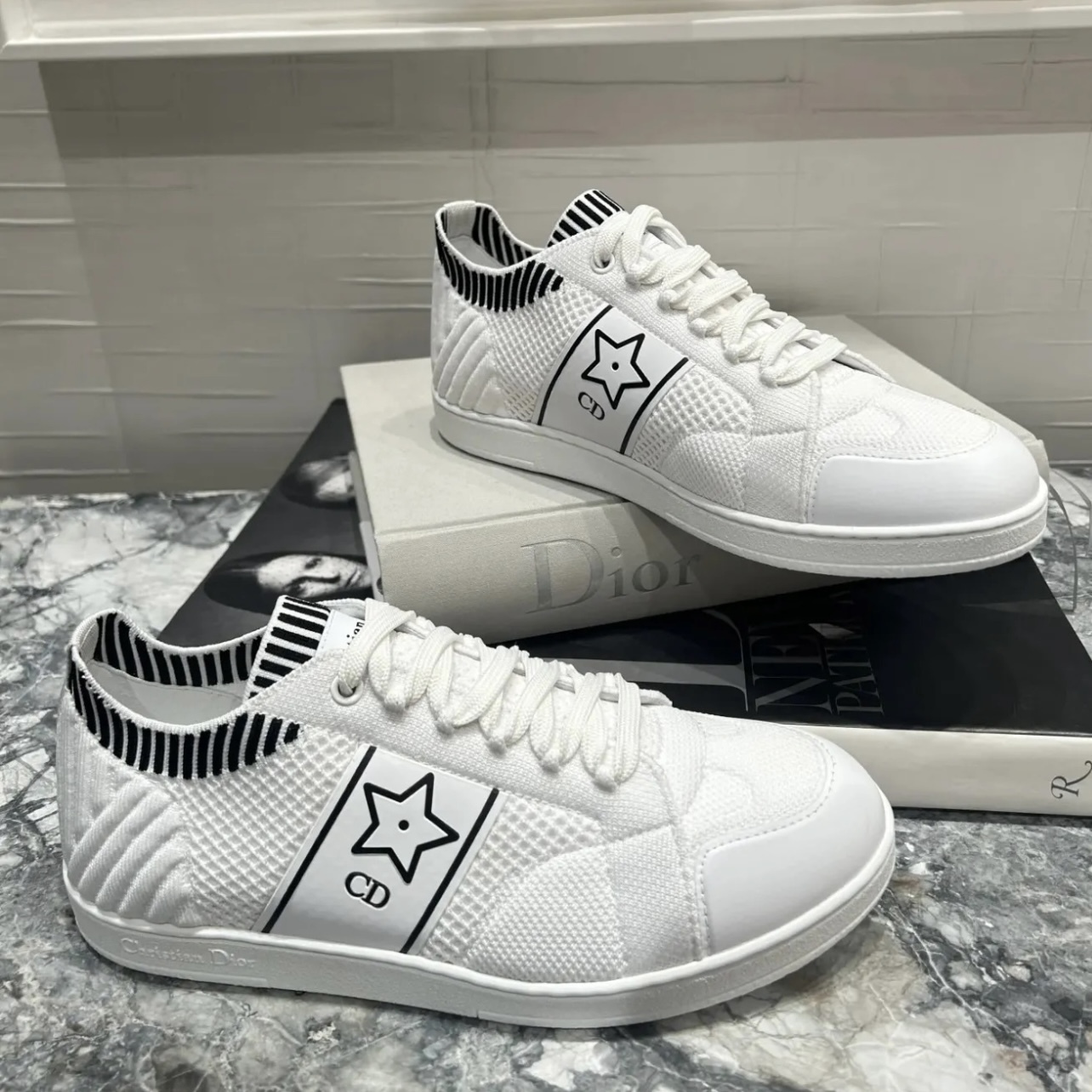 【軽量で履きやすく合わせやすさも◎】Dior Star スニーカー 楽天市場】【国内正規品/ラッピング済】 Dior ディオール