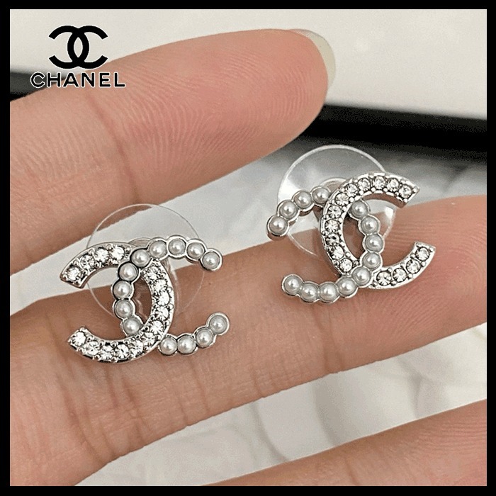 【パール×クリスタルでエレガントに☆】CHANEL ピアス CCロゴ