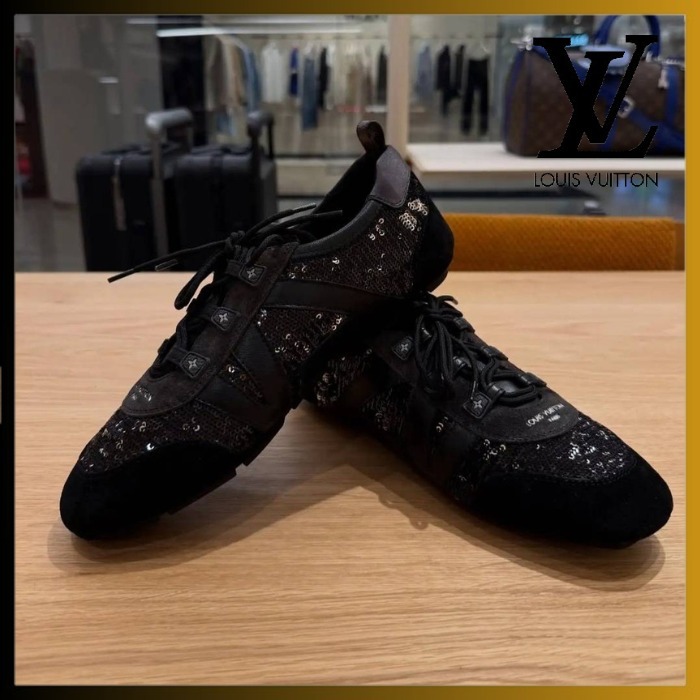 【煌めくスパンコール /黒&銀】Louis Vuitton スニーカリーナ