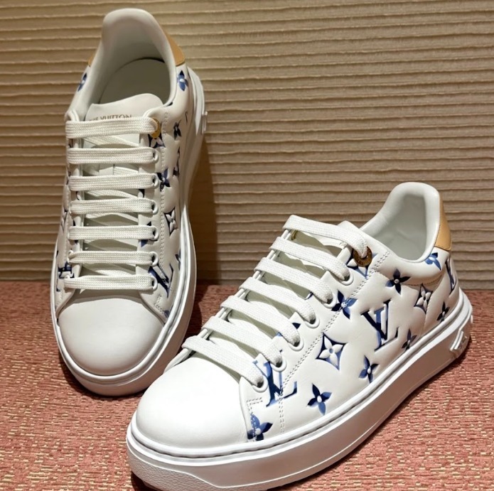 可愛い♪【LOUIS VUITTON】タイムアウト スニーカー 可愛い♪【LOUIS VUITTON】タイムアウト スニーカー