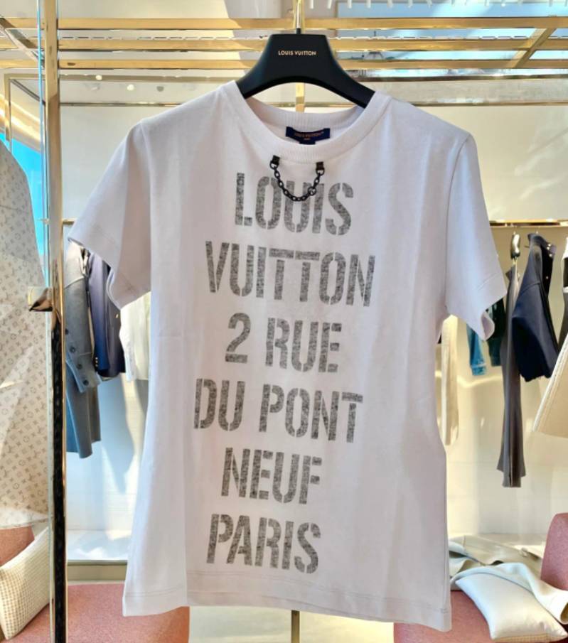 《モダンな雰囲気♪着回し抜群☆》Louis VuittonTシャツ