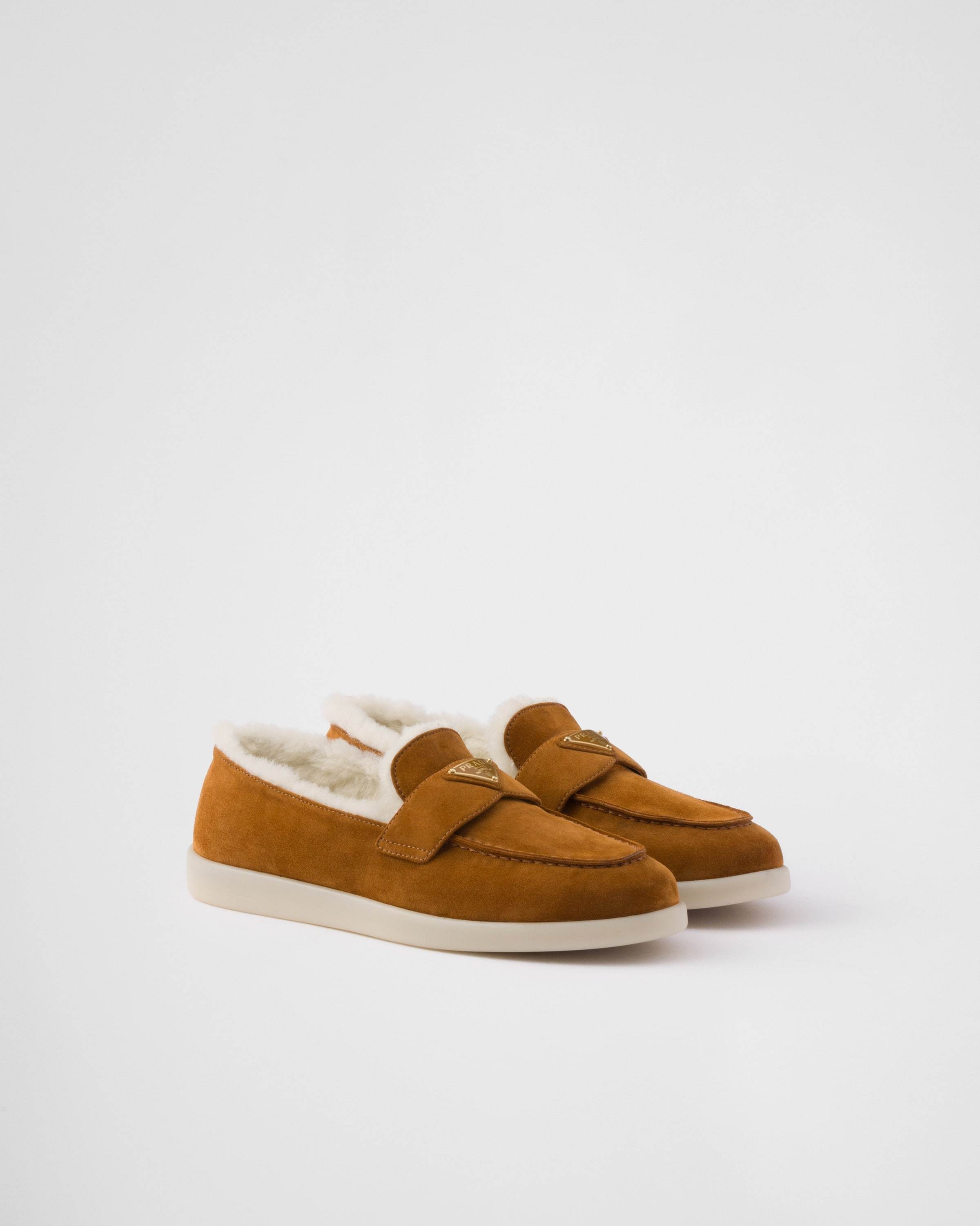 【日本入手困難】Suede and shearling loafers