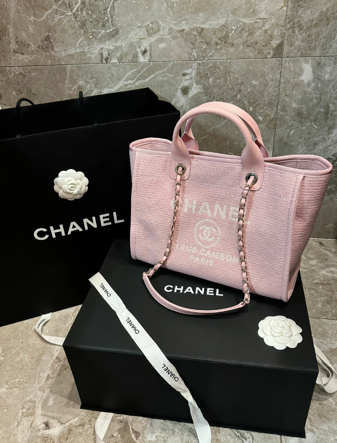 《春らしい♪》CHANEL 25SS新作 ショッピングバッグ ピンク
