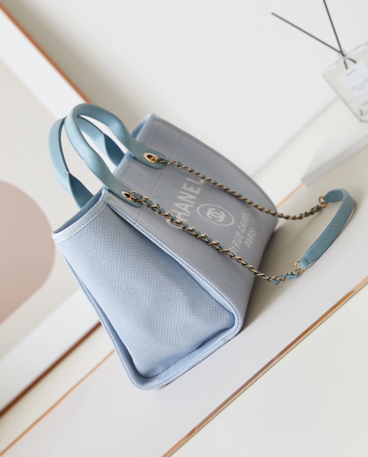《夏らしい♪》CHANEL 25SS新作 ショッピングバッグ 水色 ブルー