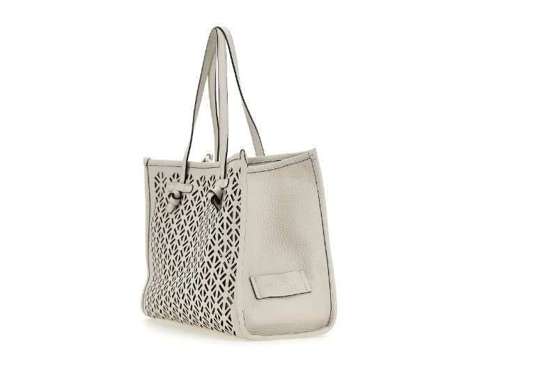 ＊Gianni Chiarini＊Marcella 穴あき トートバッグ 関税送料込 関税・送料込【Gianni Chiarini】Marcella 穴あき トートバッグ
