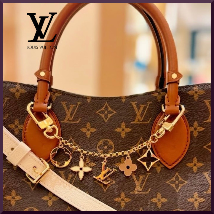 【コーデのアクセントに♪】LV ★ バッグ チャーム チェーン