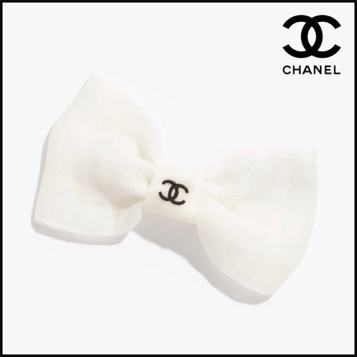 ★さりげなく可愛い【 CHANEL 】ボウ バレッタ