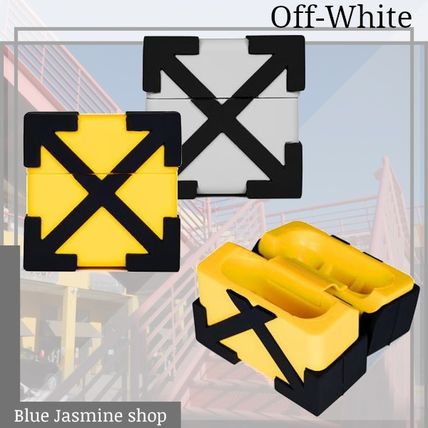 Airpods Off-White(オフホワイト) - 海外通販のBUYMA