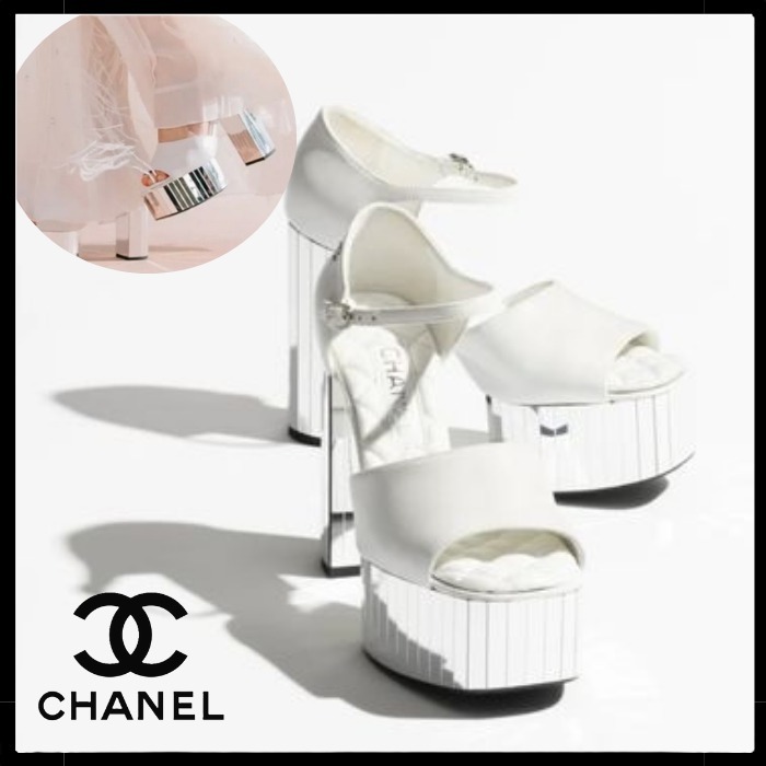 【ミラーヒール】美脚＆足長効果抜群♡ CHANEL サンダル