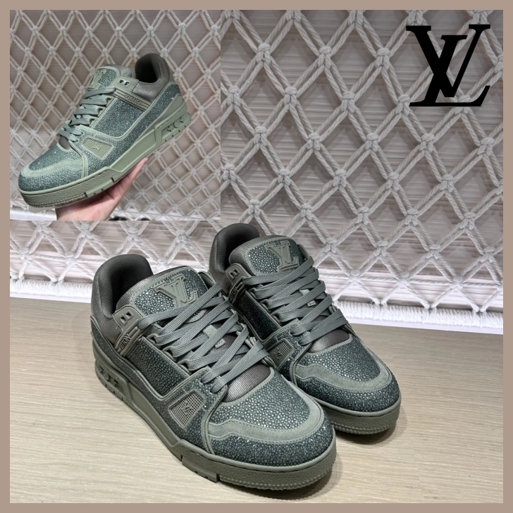 《LVロゴ》Louis Vuitton スニーカー
