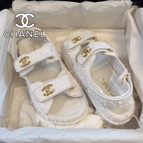 《モコモコ素材♪》CHANEL 25SS新作 サンダル ホワイト CCロゴ