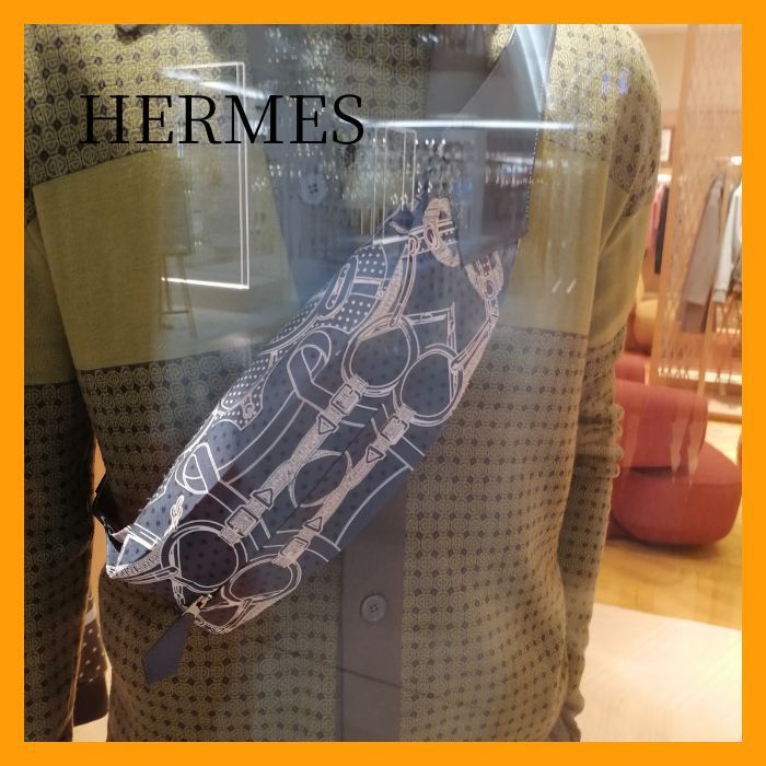 HERMES エルメス ボディバッグ ネイビー 大活躍間違いなし！