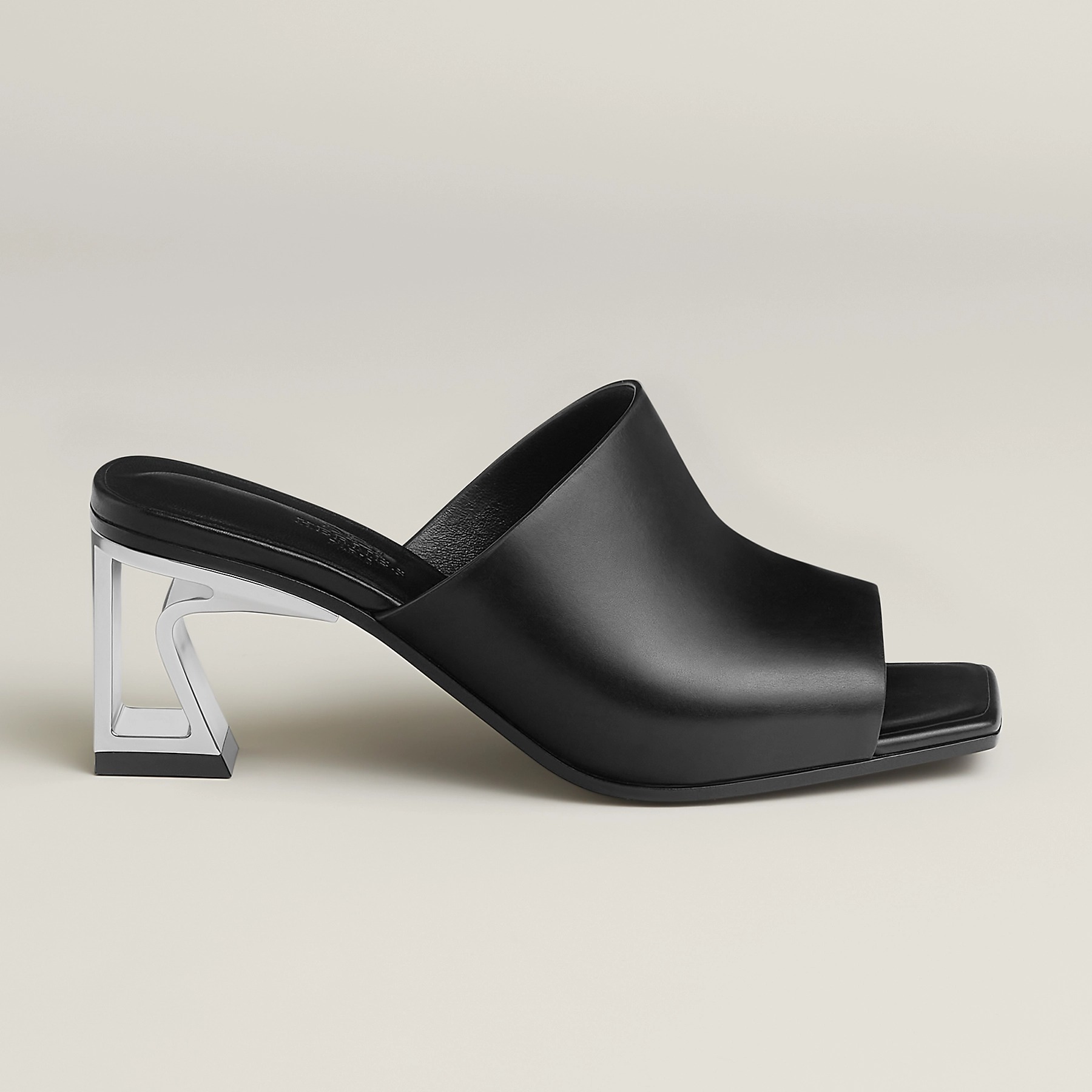 【HERMES】☆ヒールがアクセント☆ Kylie 60 サンダル HERMES】☆ヒールがアクセント☆ Kylie 60 サンダル (HERMES