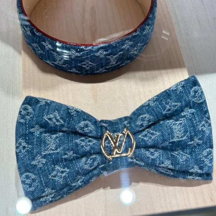 《デニム》Louis Vuitton ミルキー ヘアクリップ
