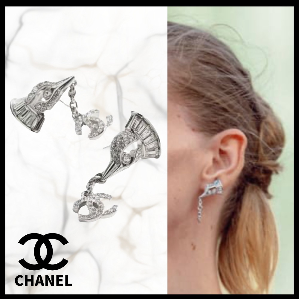 【CHANEL】可愛い鳥のモチーフ★25ss CCロゴ ピアス