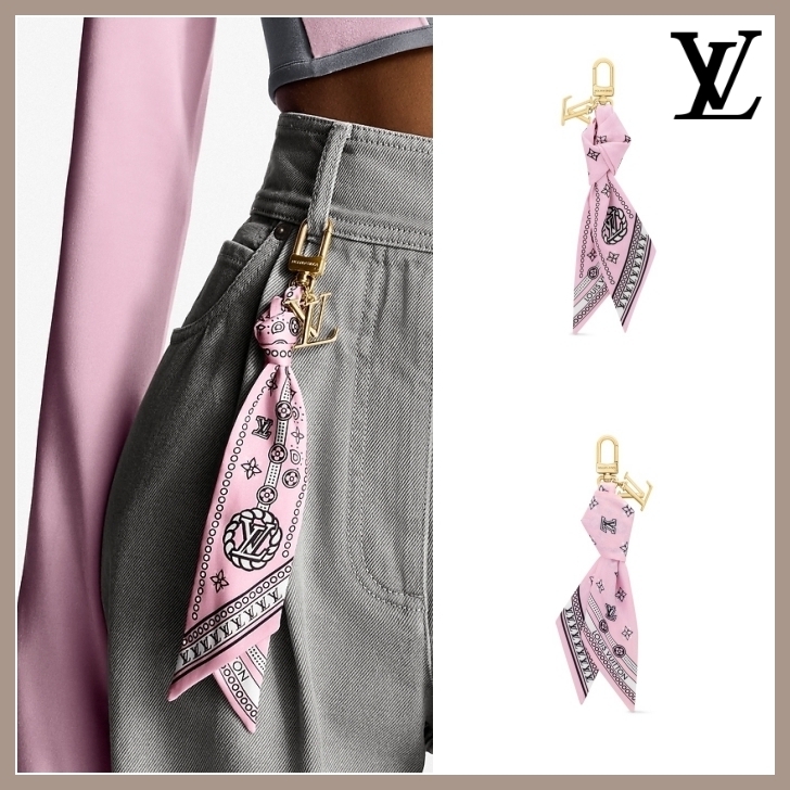 《モノグラム》Louis Vuitton LV バンダナ バッグチャーム