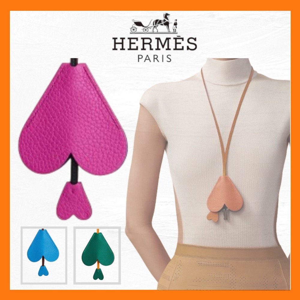 愛らしさを添える幸運のお守り HERMES Porte-cles キーリング