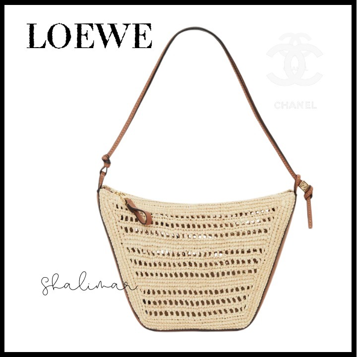 《LOEWE》 SS25 ラフィアのミニハンモック