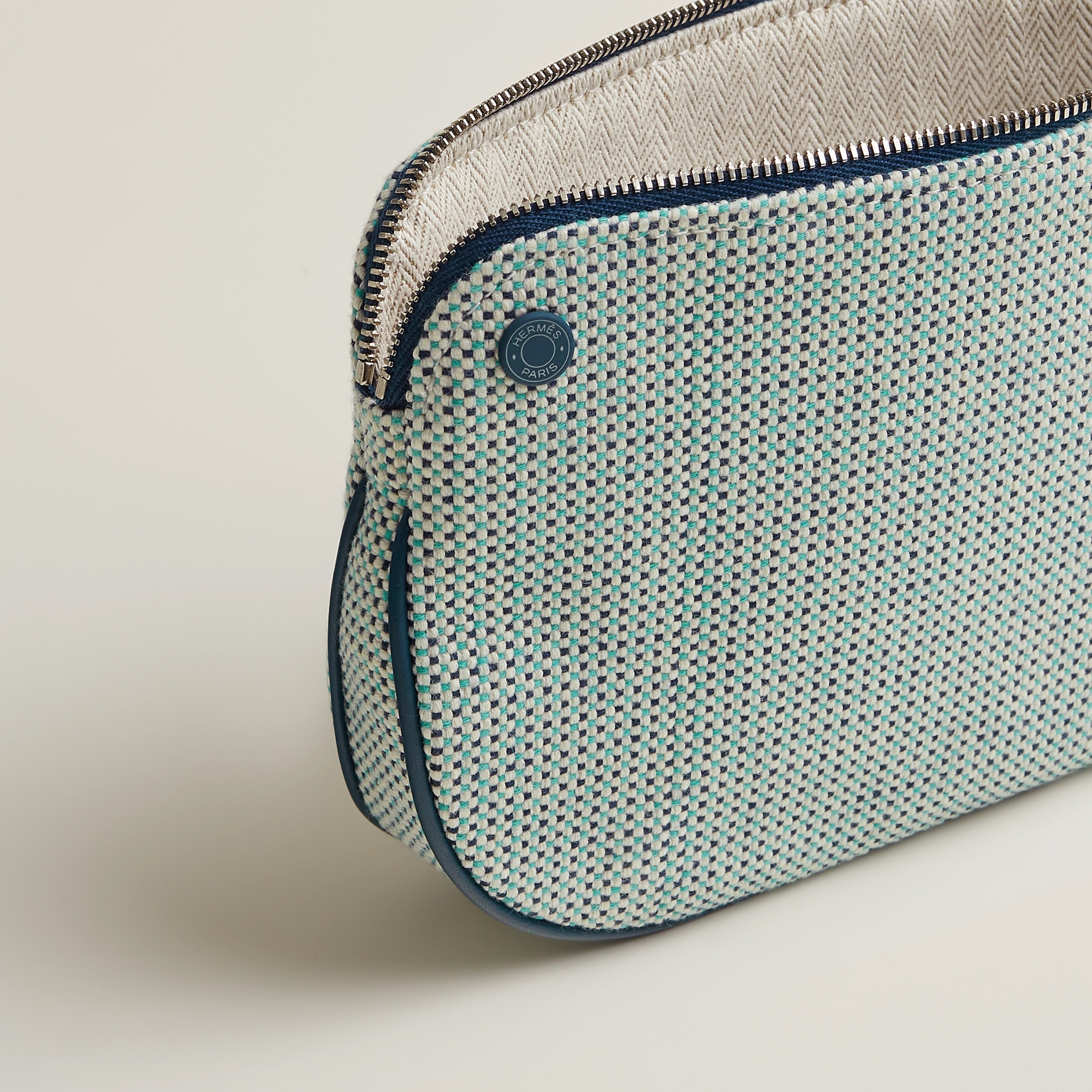 HERMES 】お洒落なデザイン 綿100%☆ポーチ Echappee 送料無料
