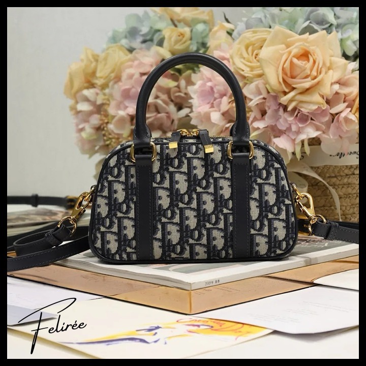 ≪小さくても機能抜群！≫Dior バッグ