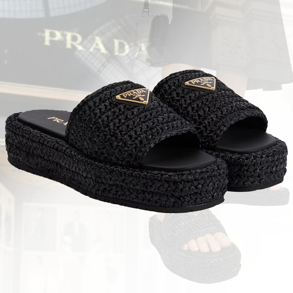 【軽やか】PRADA ラフィア風プラットフォームサンダル ブラック