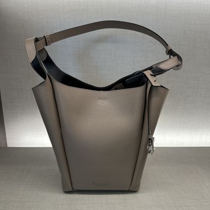 ショルダーバッグ・ポシェット TOD'S FW25 TSE SACCA ZAINO PICCOLA (XBWTSEW0200WNT S410) TOD'S FW25 TSE SACCA ZAINO PICCOLA (XBWTSEW0200WNT B999