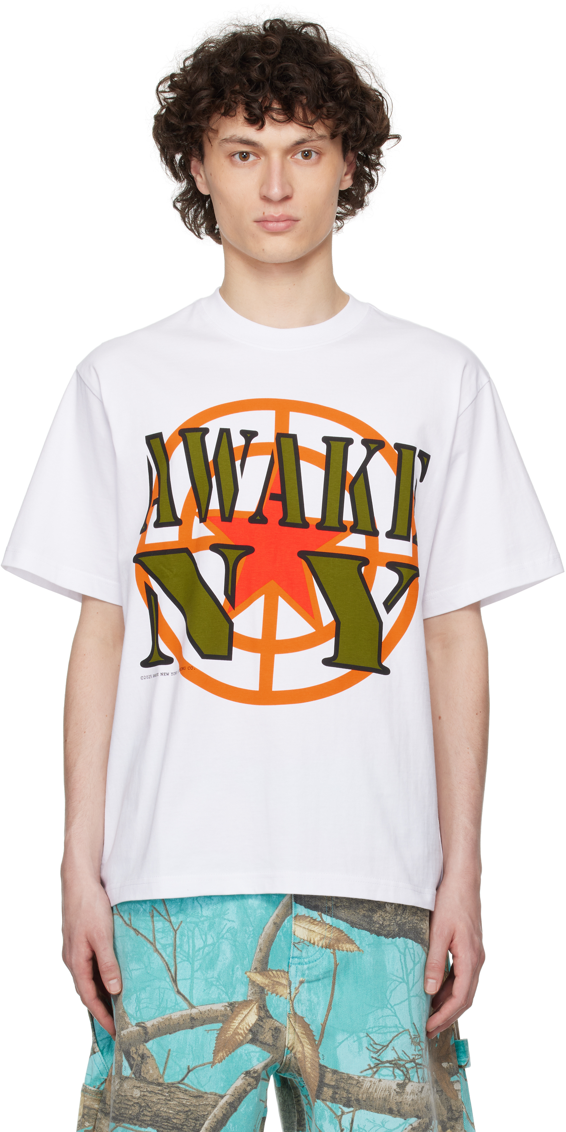 【関税込み】Awake NY ホワイト Crosshair グラフィックTシャツ