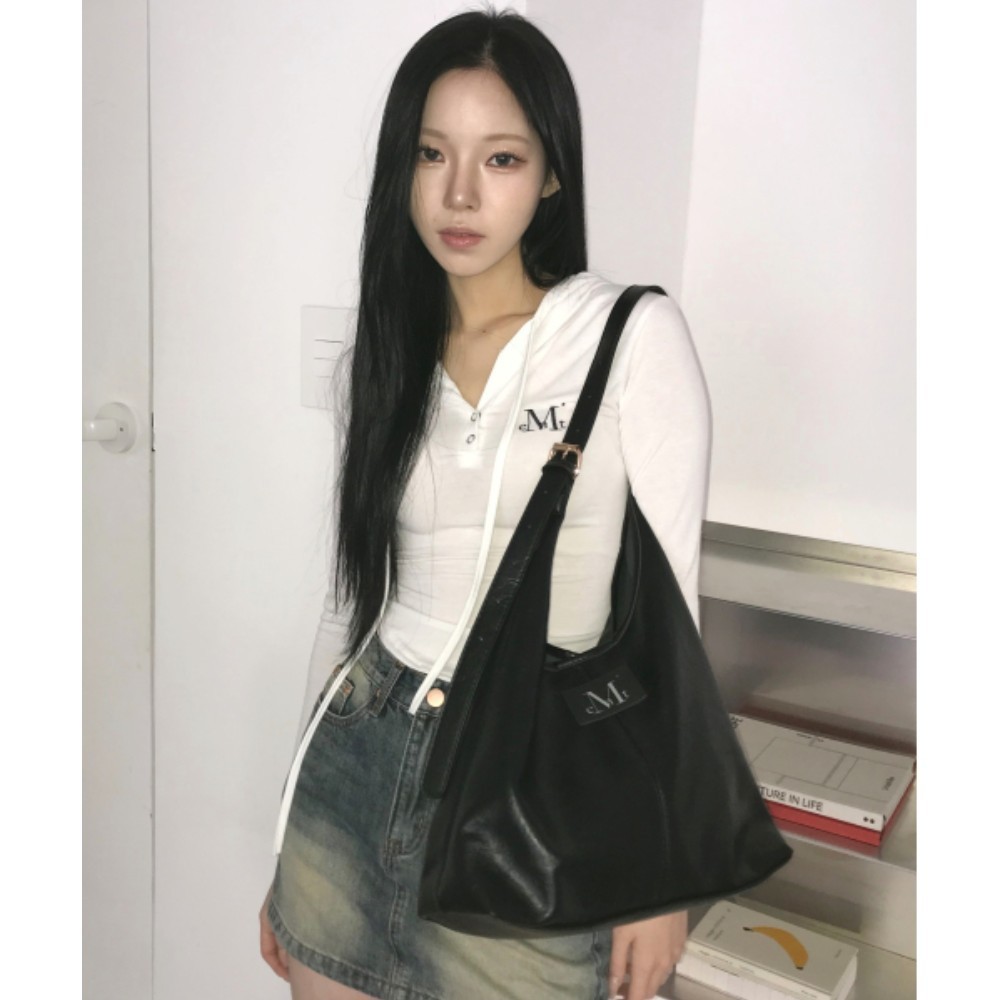 ★MUCENT★ Crescent Leather Shoulder Bag Unisex P00000TX