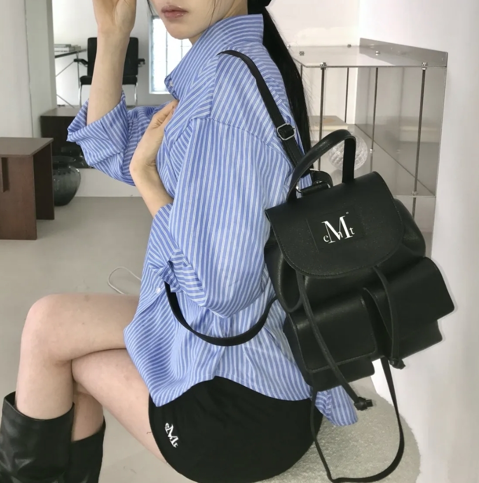 ★MUCENT★ Aren Two Pocket Leather Mini Backpack Unisex P000