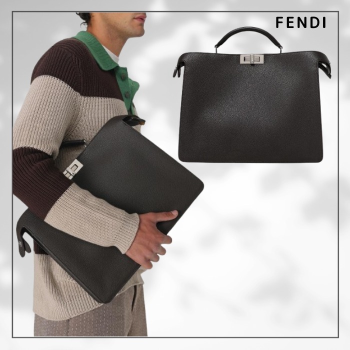 送料込☆【FENDI】ブラウン レザー メッセンジャーバッグ