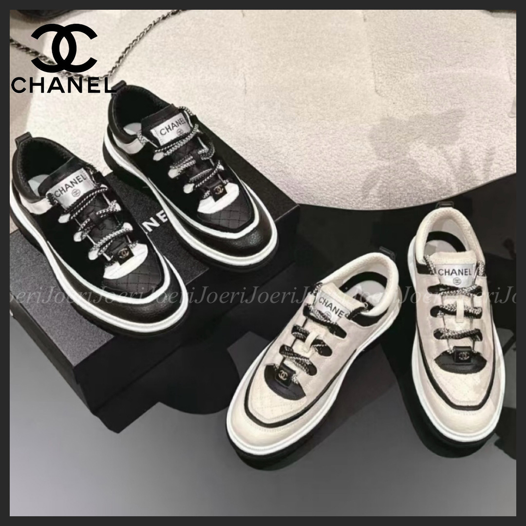 【暮らしの中に、アクセントを♪】 CHANEL モノトーンスニーカー