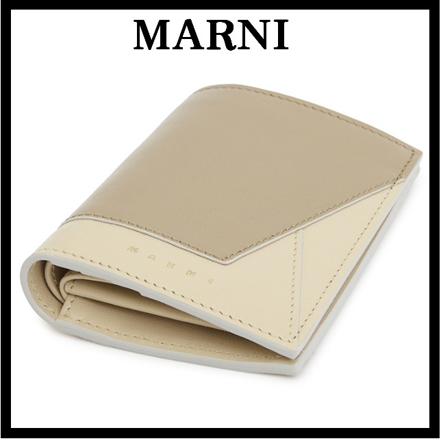 ★送料・関税込★MARNI★小銭入れ付き 二つ折り財布★