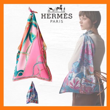 旅心を誘う軽やかさ HERMES Sac Furoshiki GM バッグ (HERMES