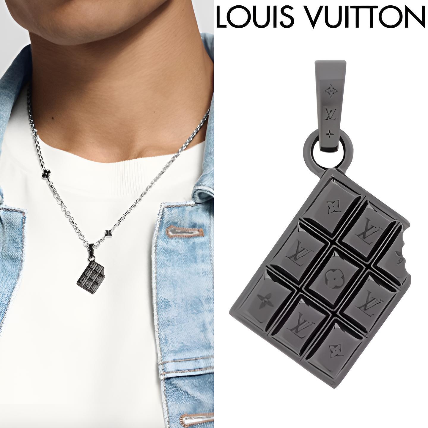 クールに決まる♪【Louis Vuitton】チョコレートバー チャーム