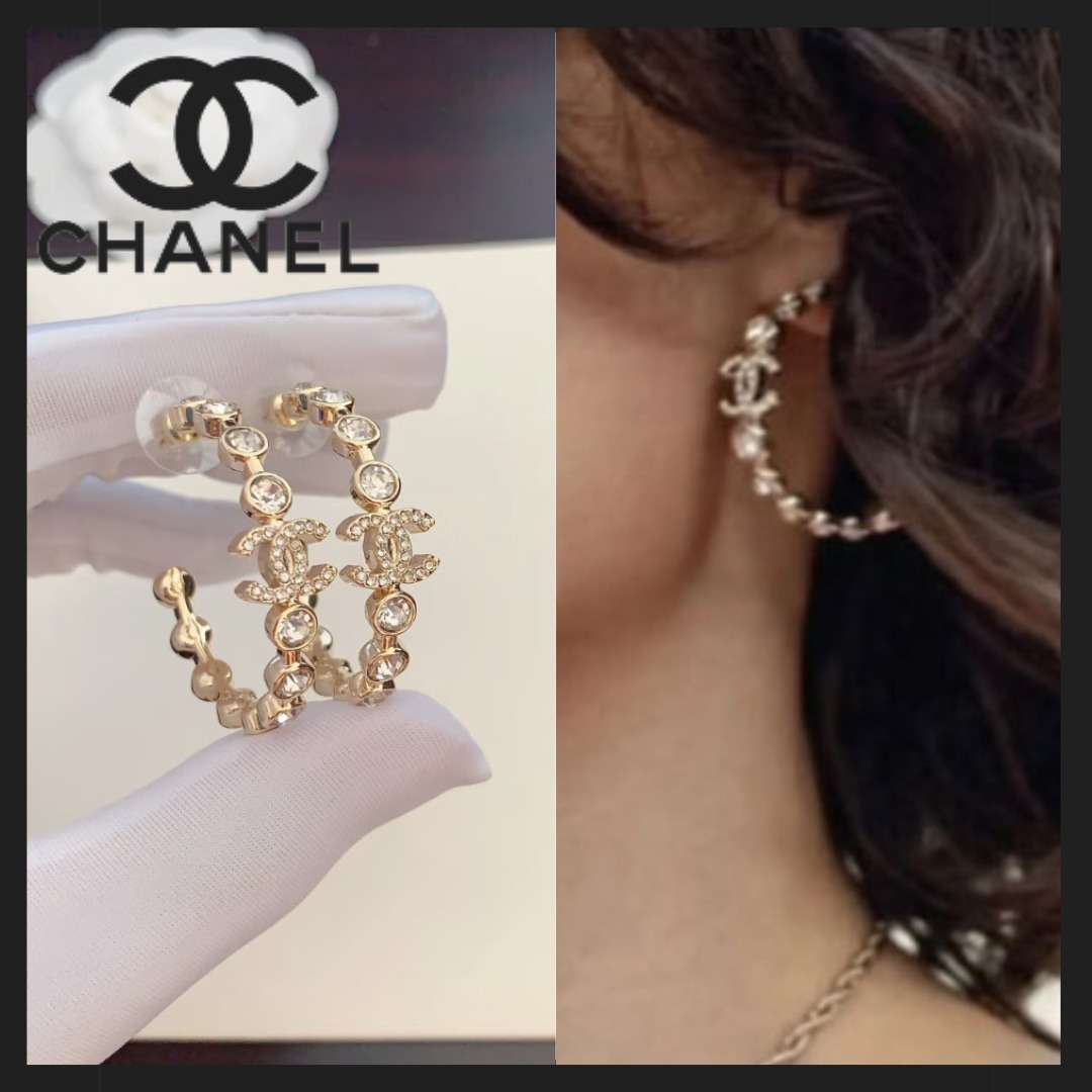 【耳元に煌めく＊】CHANEL フープピアス クリスタル