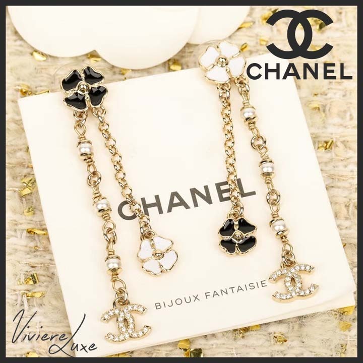 *可憐なクローバーが揺れる*【CHANEL】チェーンピアス