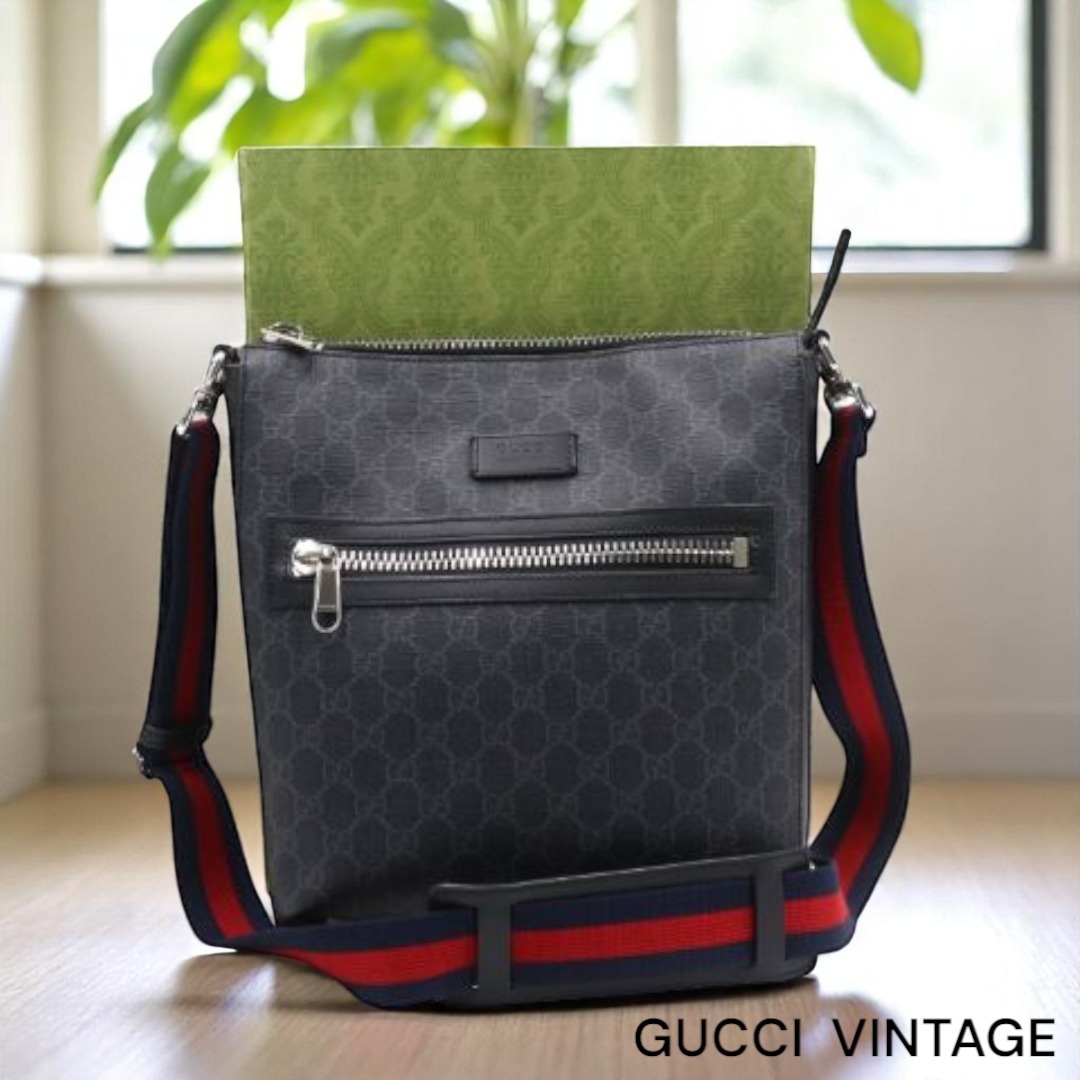 VINTAGE●GUCCI●グッチ ブラック クロスボディバック