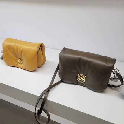 ブラウン（茶色）系 LOEWE GOYA(ロエベ ゴヤ) ショルダーバッグ