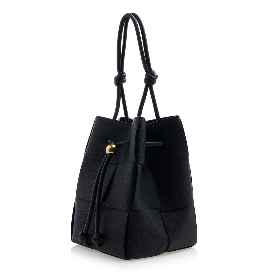 《BOTTEGA VENETA》 カセットホボバッグ
