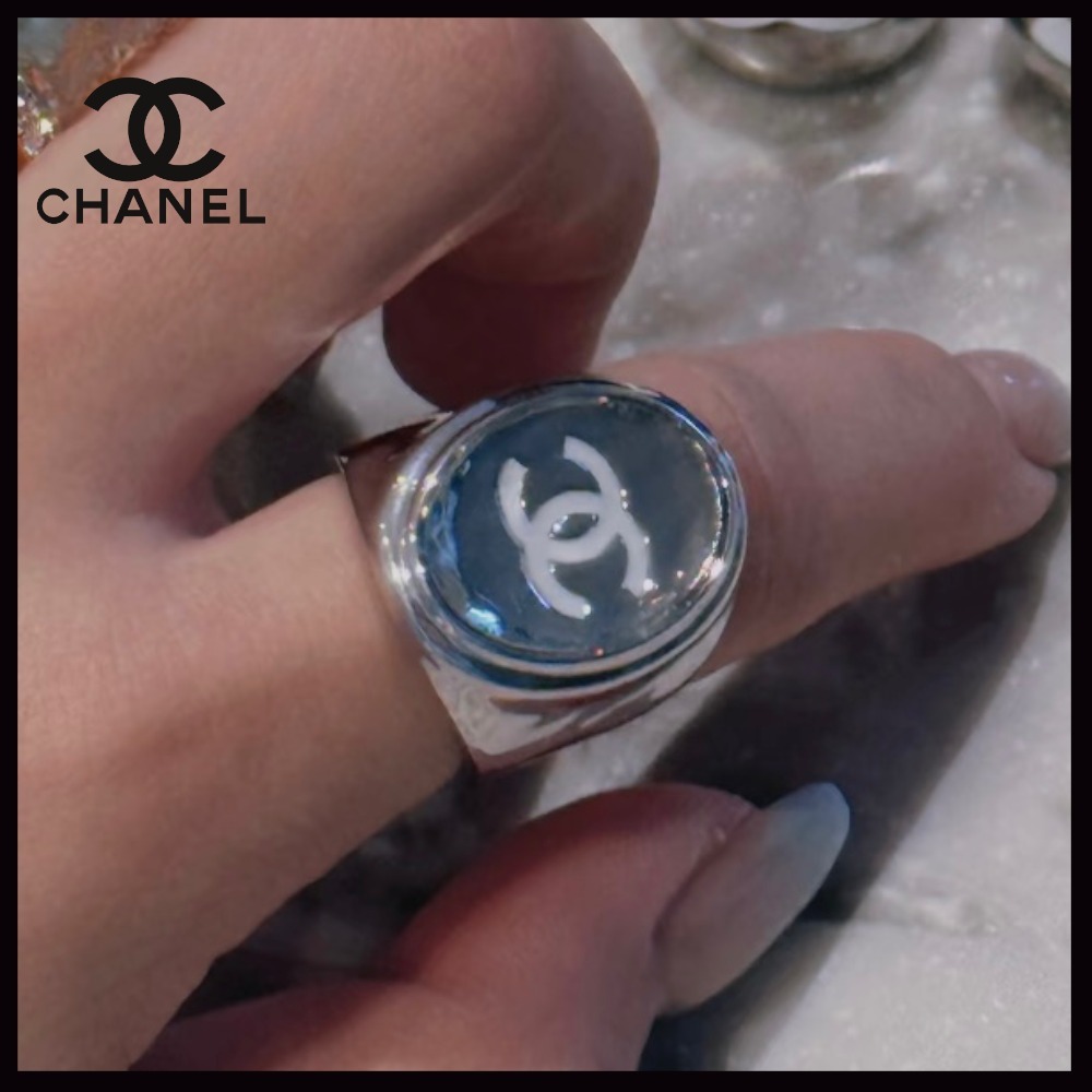 【ロゴがアクセントに♪】CHANEL リング