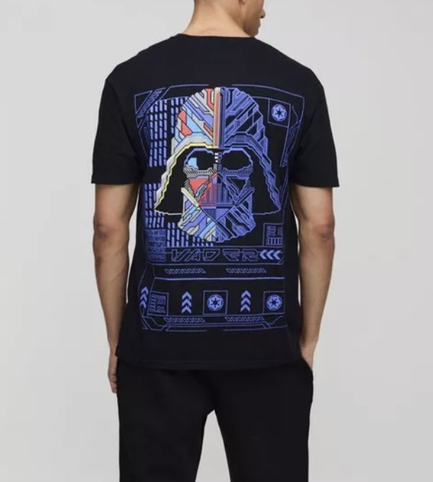 《boohoo》 ダース・ベイダー Tシャツ