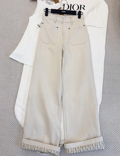 《大人カジュアル♡》DIOR フレアジーンズ