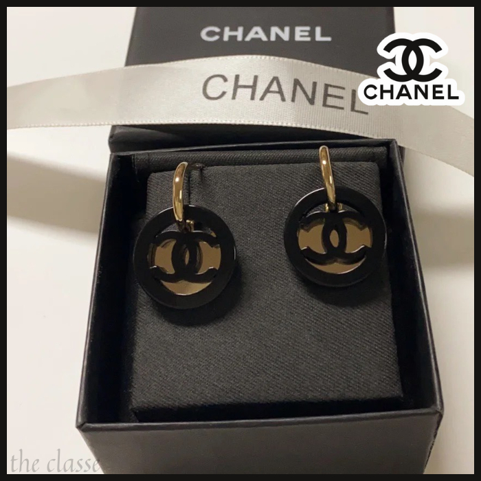 【シックなデザインが魅力♪】CHANEL ペンダントピアス