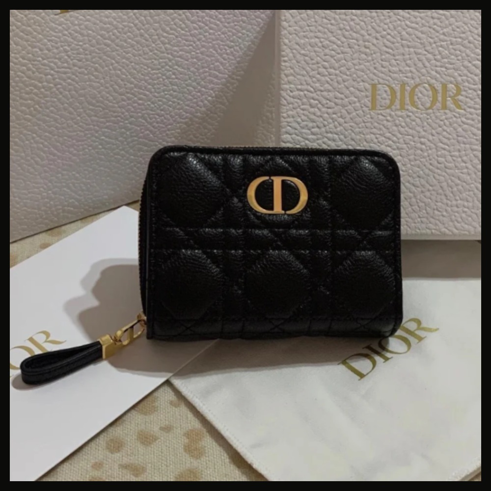 【人気定番カラー】Dior ミニ財布 Dior Caro Scarlet ウォレット