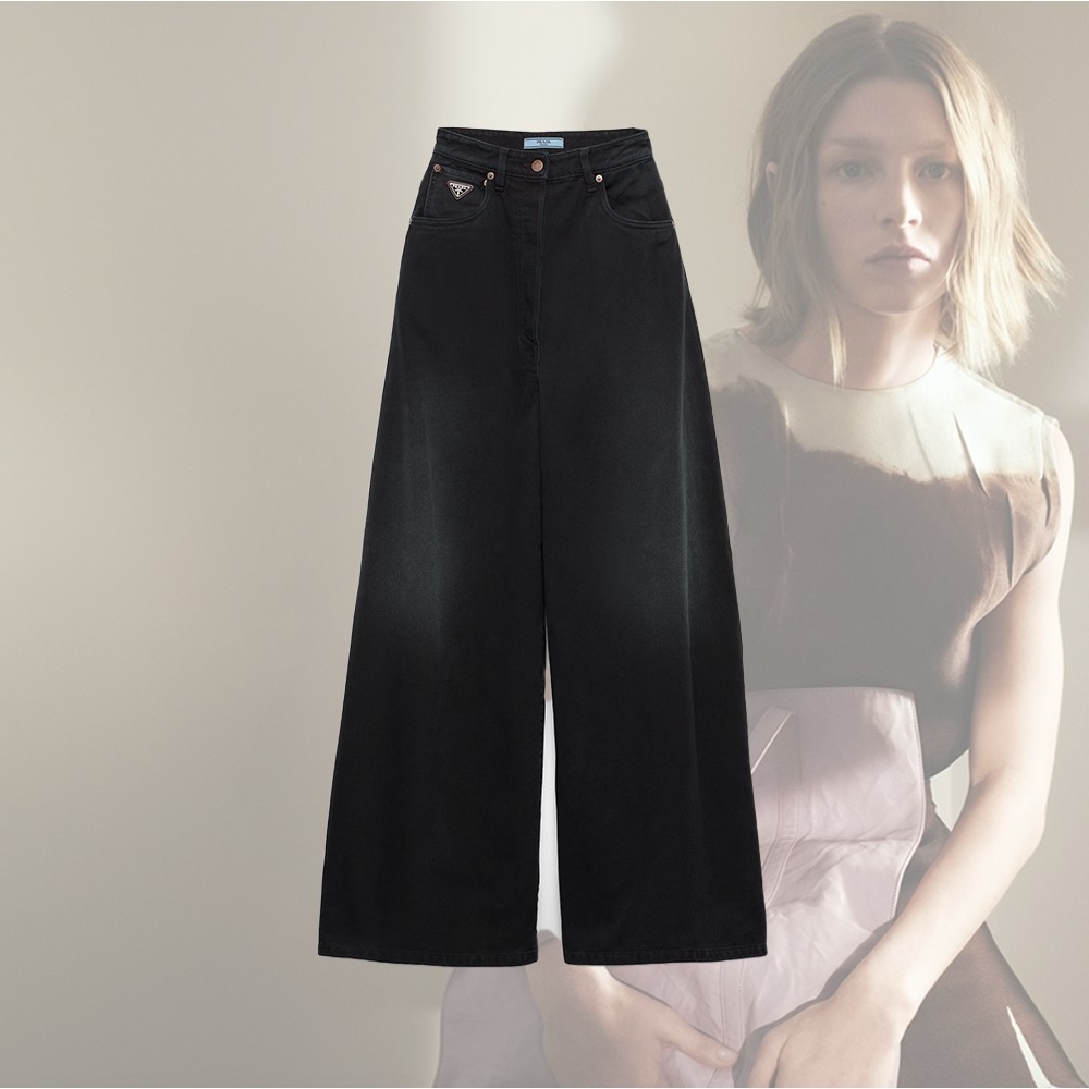 【希少】 PRADA ロゴ入り ブラック デニム ジーンズ ブラック